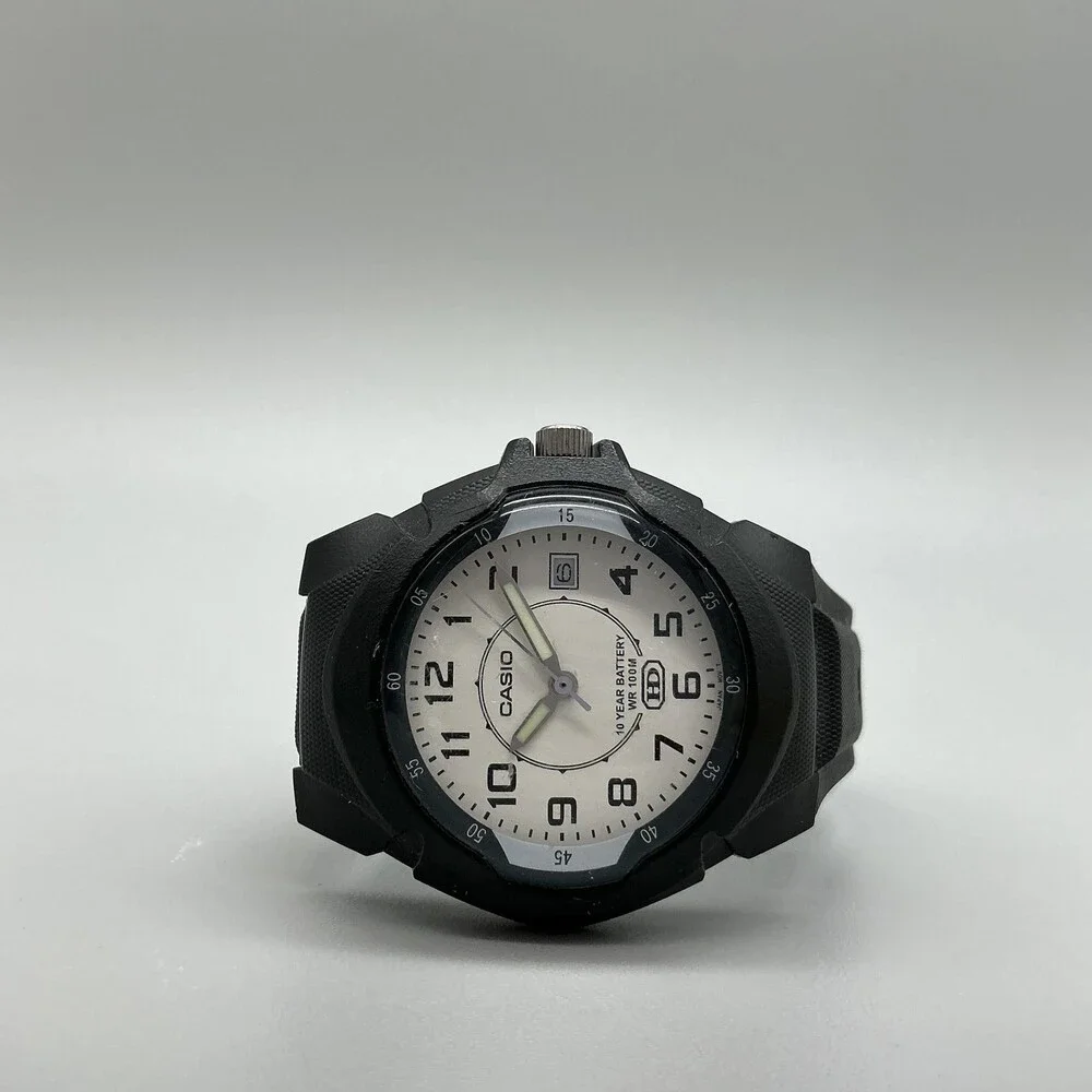 Casio HD 2719 MW-600 Mens Watch 40mm White Dial Date Black Resin New Battery